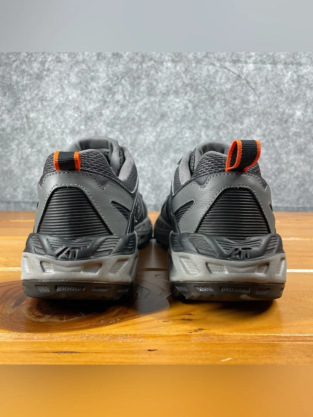 New Balance 481 V2 All Terrain Mens 12 2E Wide Gray Orange Trail Shoes MT481BO2
